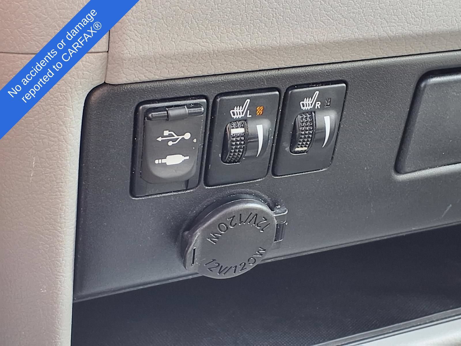 Used 2015 Toyota Sienna XLE FWD image 28