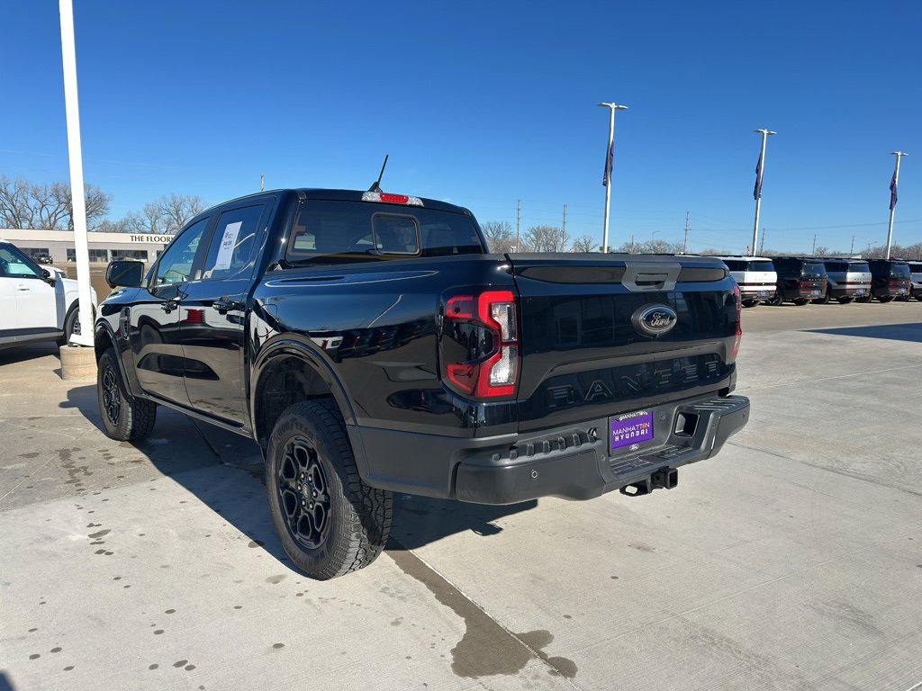 Used 2025 Ford Ranger Lariat w/ Black Appearance Package image 6