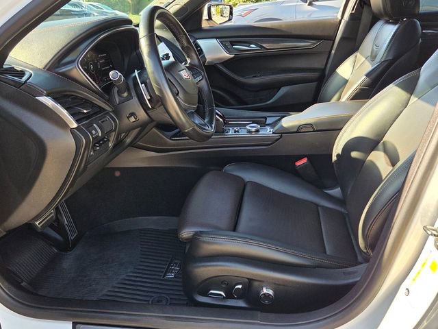Used 2023 Cadillac CT5 V w/ Premium Package RWD image 11
