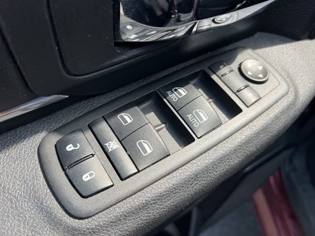 Used 2024 RAM 1500 Classic Warlock image 24