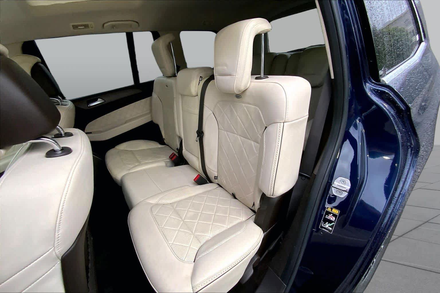 Used 2019 Mercedes-Benz GLS 450 4MATIC image 20