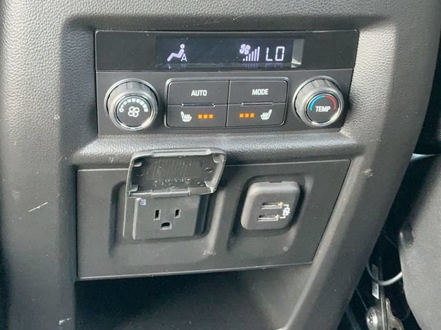 Used 2022 Chevrolet Traverse High Country AWD/4WD image 19