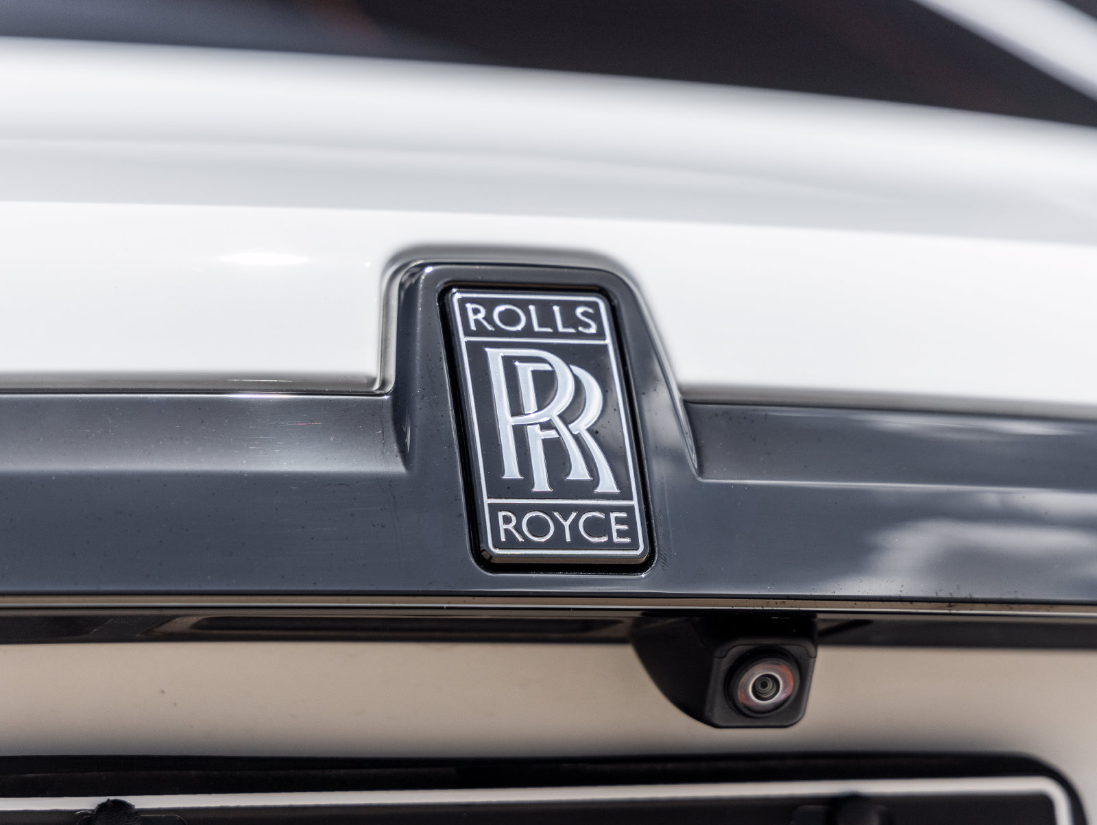 Used 2023 Rolls-Royce Ghost Black Badge w/ Black Badge Ghost Package AWD/4WD image 14