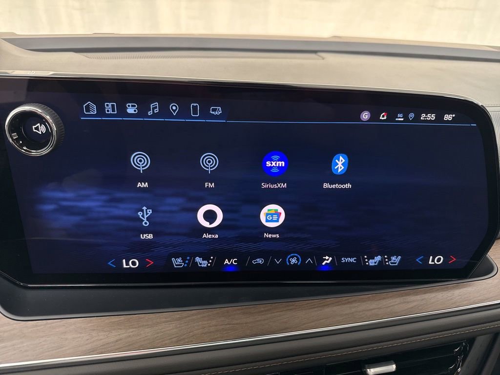 New 2025 Chevrolet Suburban High Country image 37