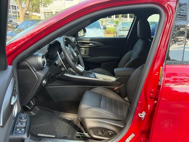 Used 2024 Alfa Romeo Tonale Veloce AWD/4WD image 19