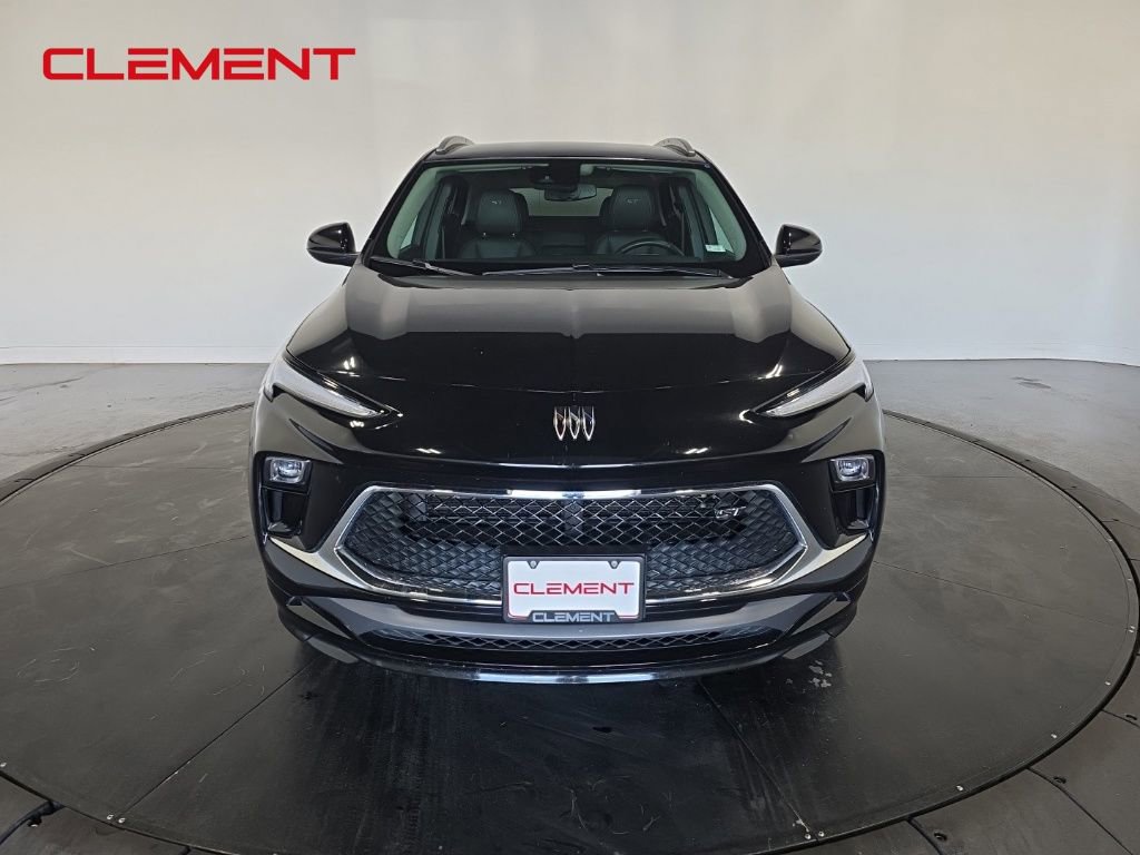 Used 2024 Buick Encore GX Sport Touring w/ Comfort Package image 3