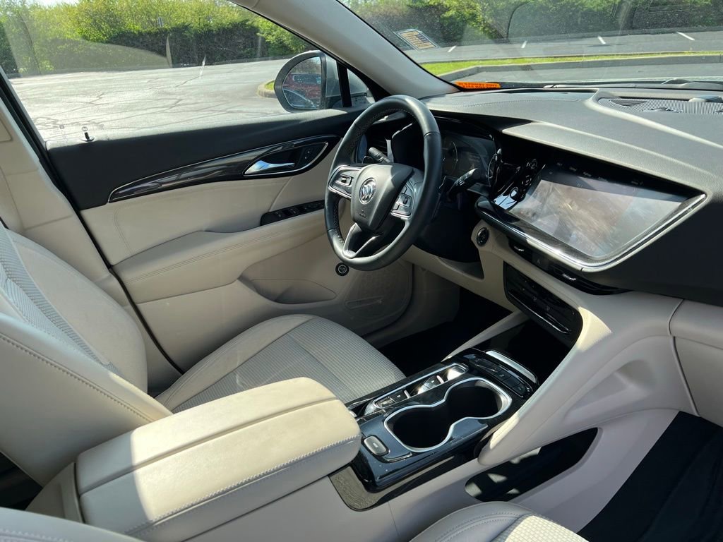 Used 2023 Buick Envision Preferred image 9