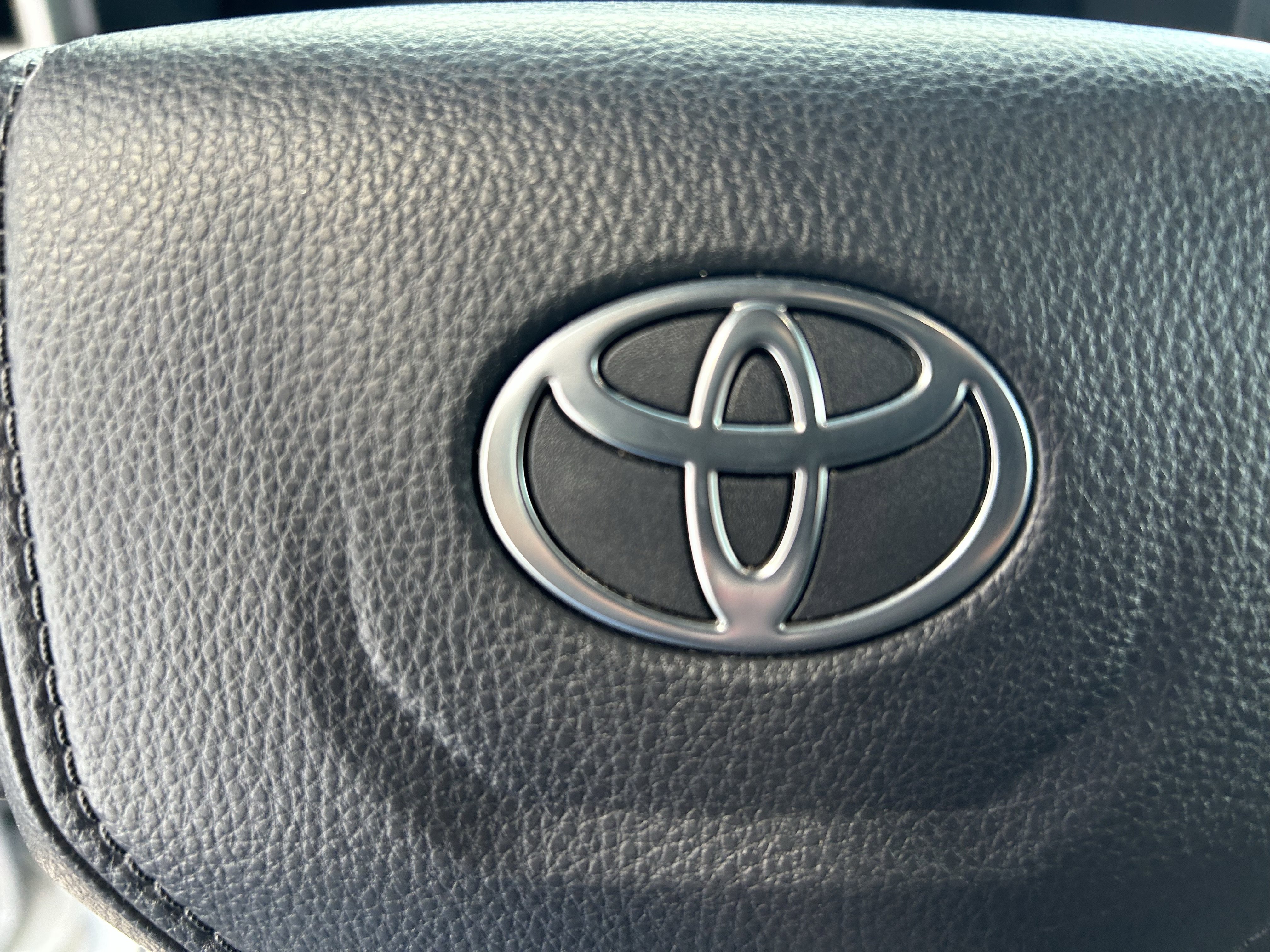 Certified 2024 Toyota Tacoma TRD Off-Road image 25