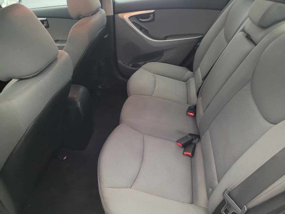 Used 2013 Hyundai Elantra GLS FWD image 18
