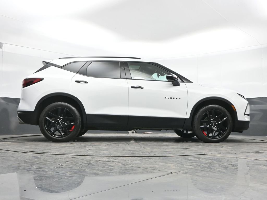 Used 2023 Chevrolet Blazer LT image 46