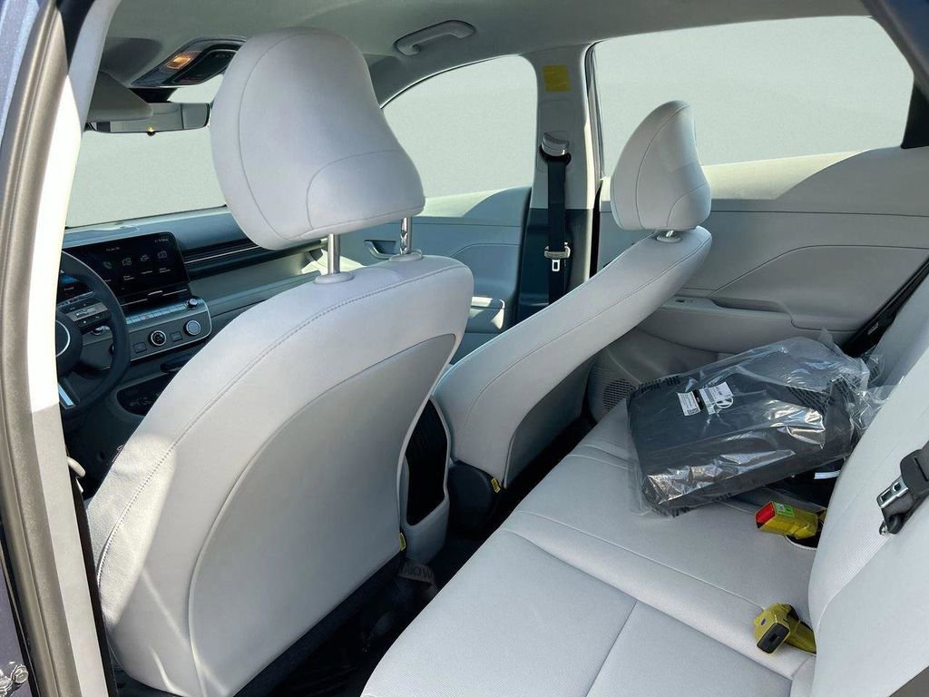 New 2026 Hyundai Kona SE FWD image 17