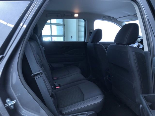 Used 2025 Nissan Pathfinder SV image 21