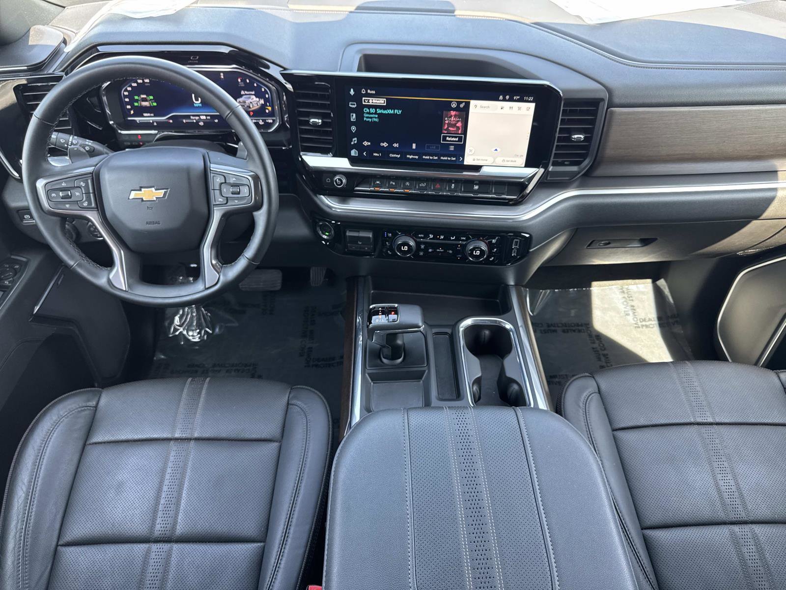 Used 2025 Chevrolet Silverado 1500 High Country w/ High Country Premium Package image 9