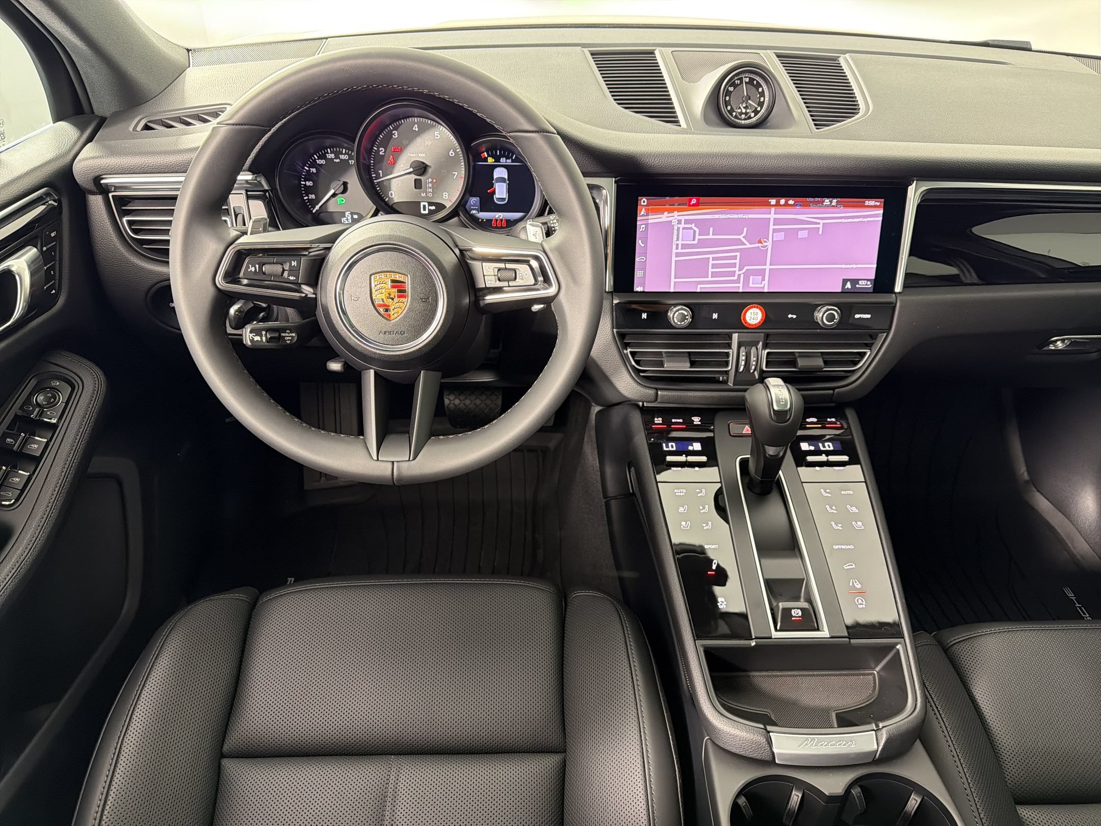 Used 2026 Porsche Macan S AWD/4WD image 27