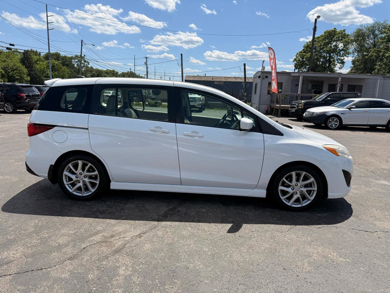 Used 2012 MAZDA MAZDA5 Grand Touring FWD image 7