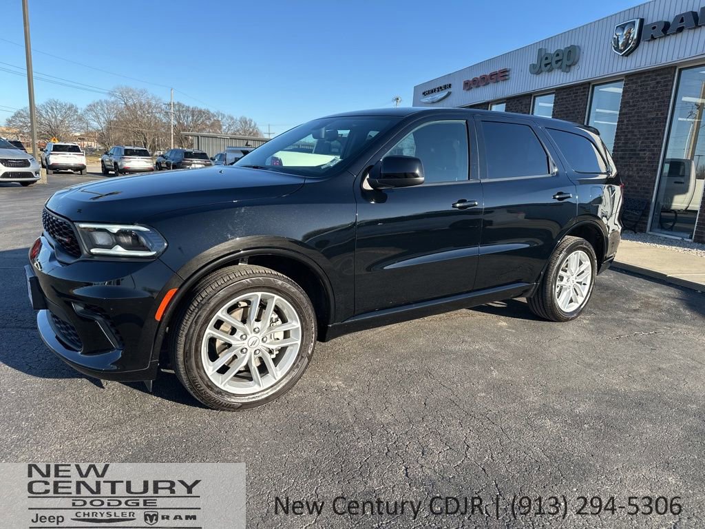 Used 2025 Dodge Durango GT image 1