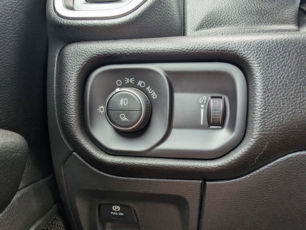 Used 2023 RAM 1500 Lone Star image 35