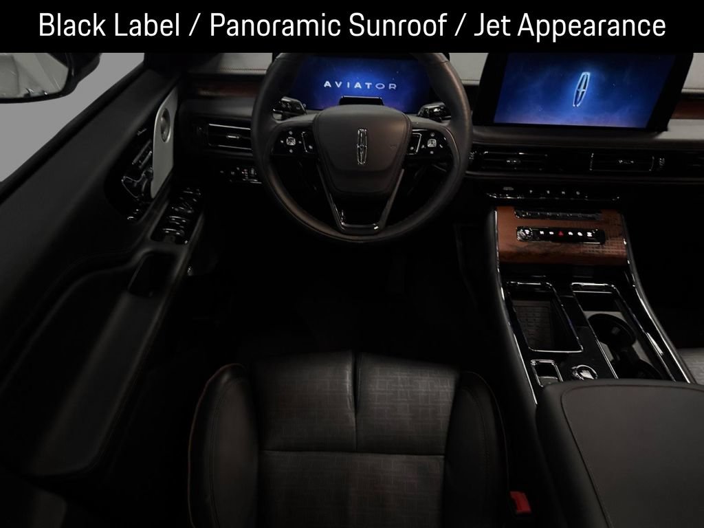 Certified 2025 Lincoln Aviator Black Label w/ Jet Appearance Package AWD/4WD image 9