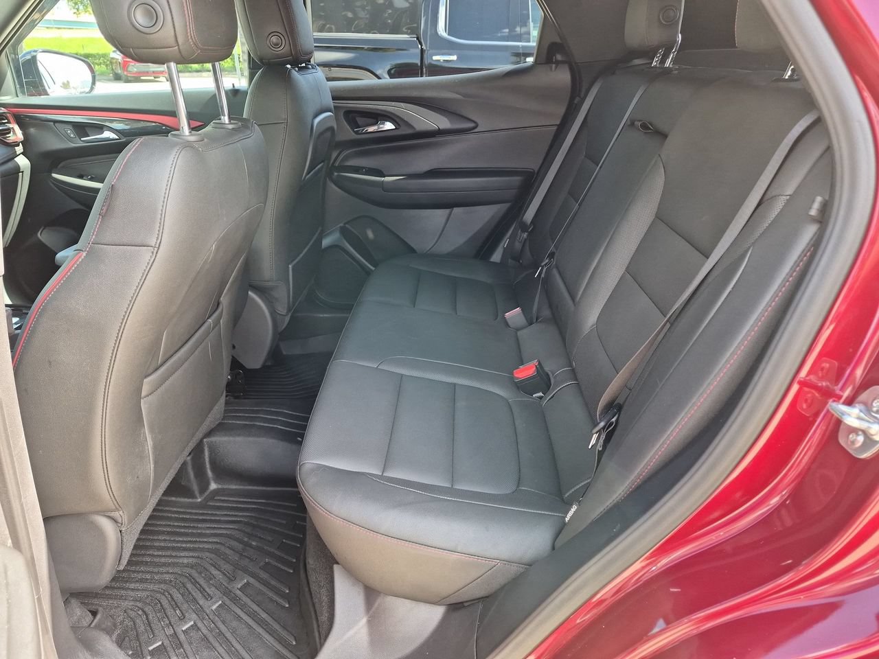 Used 2025 Chevrolet TrailBlazer RS w/ Convenience Package FWD image 21