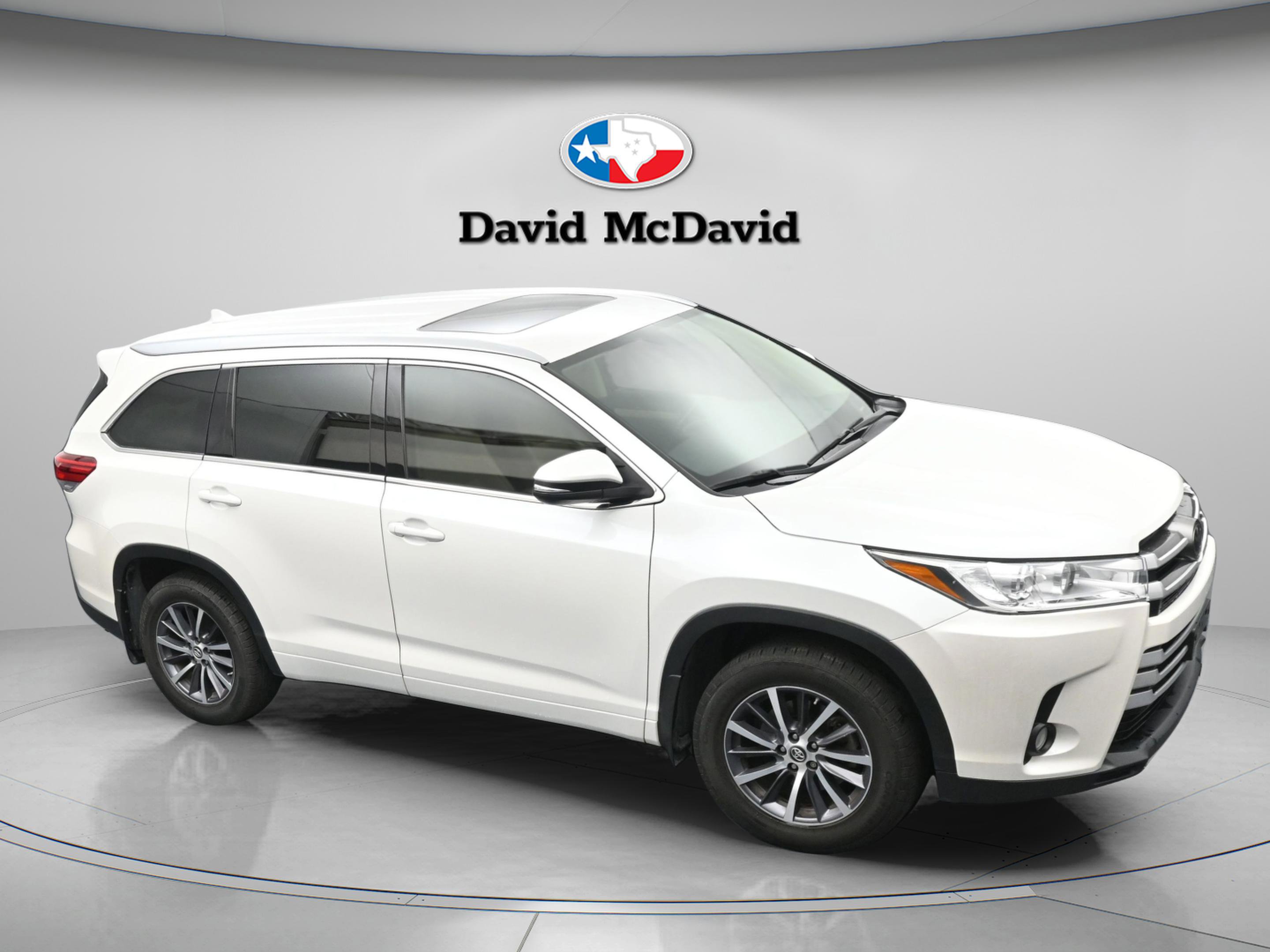 Used 2017 Toyota Highlander XLE AWD/4WD image 36