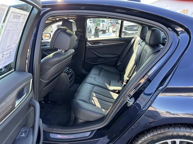 Used 2017 BMW 540i xDrive image 19