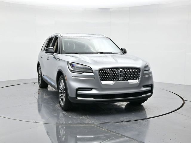 Used 2022 Lincoln Aviator Reserve w/ Equipment Group 201A image 4