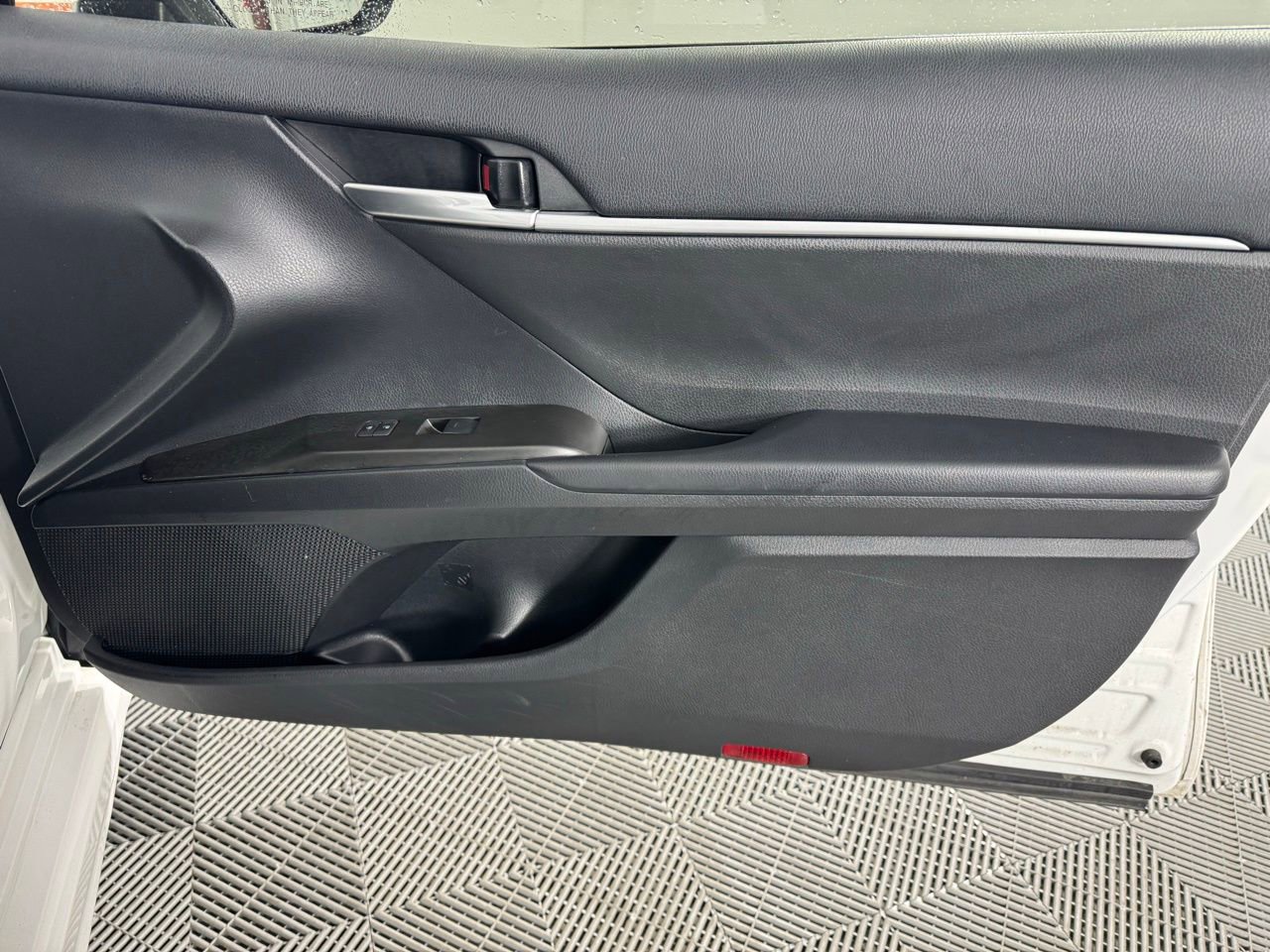 Used 2023 Toyota Camry SE image 28