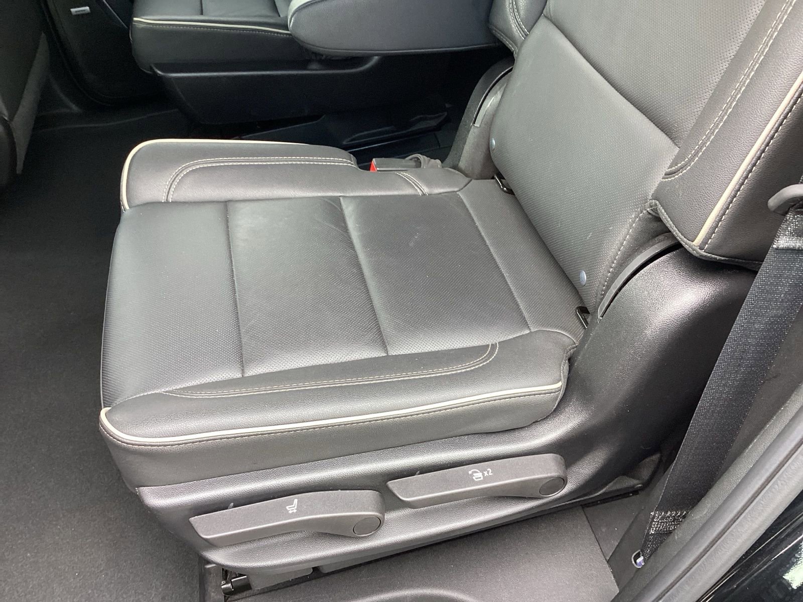 Used 2024 Chevrolet Tahoe Premier image 16