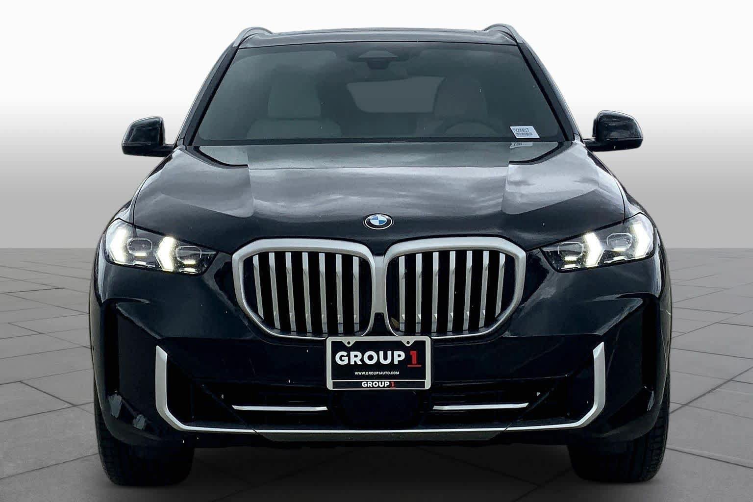 Used 2026 BMW X5 sDrive40i w/ Climate Comfort Package RWD image 3