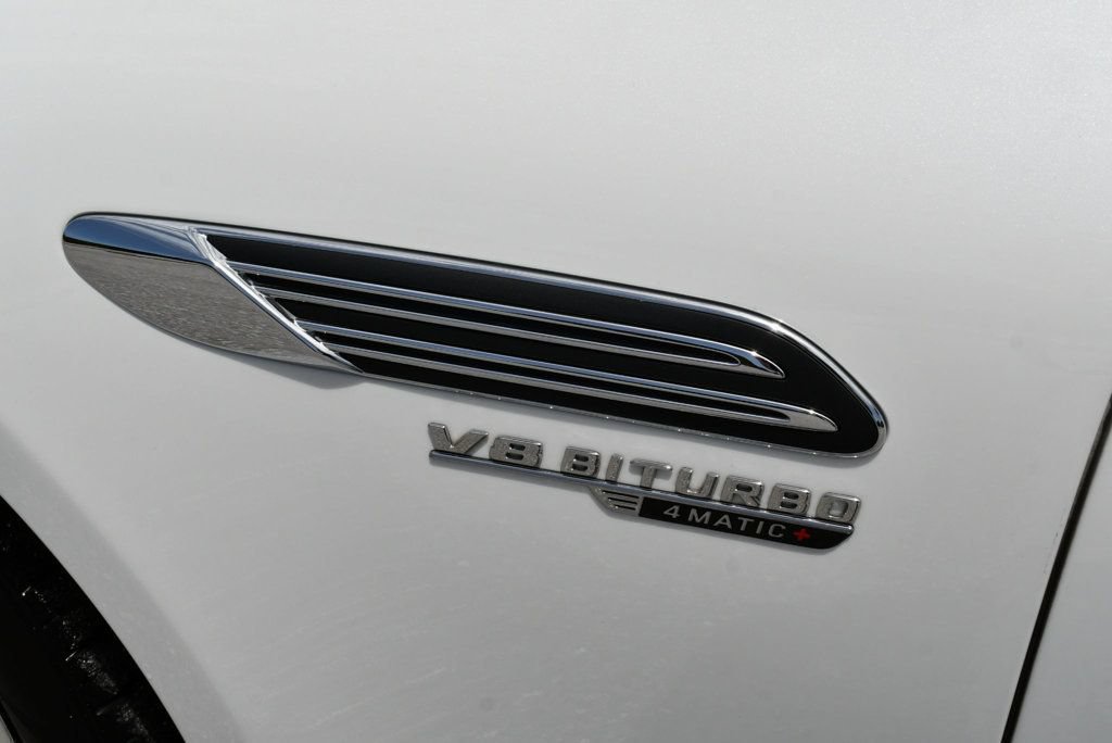 Used 2024 Mercedes-Benz SL 55 AMG 4MATIC image 11