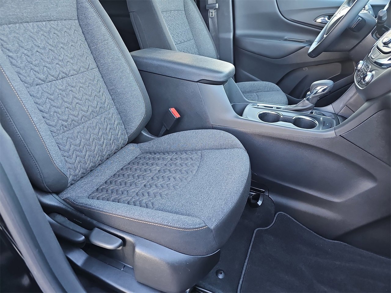 Certified 2024 Chevrolet Equinox LT image 10