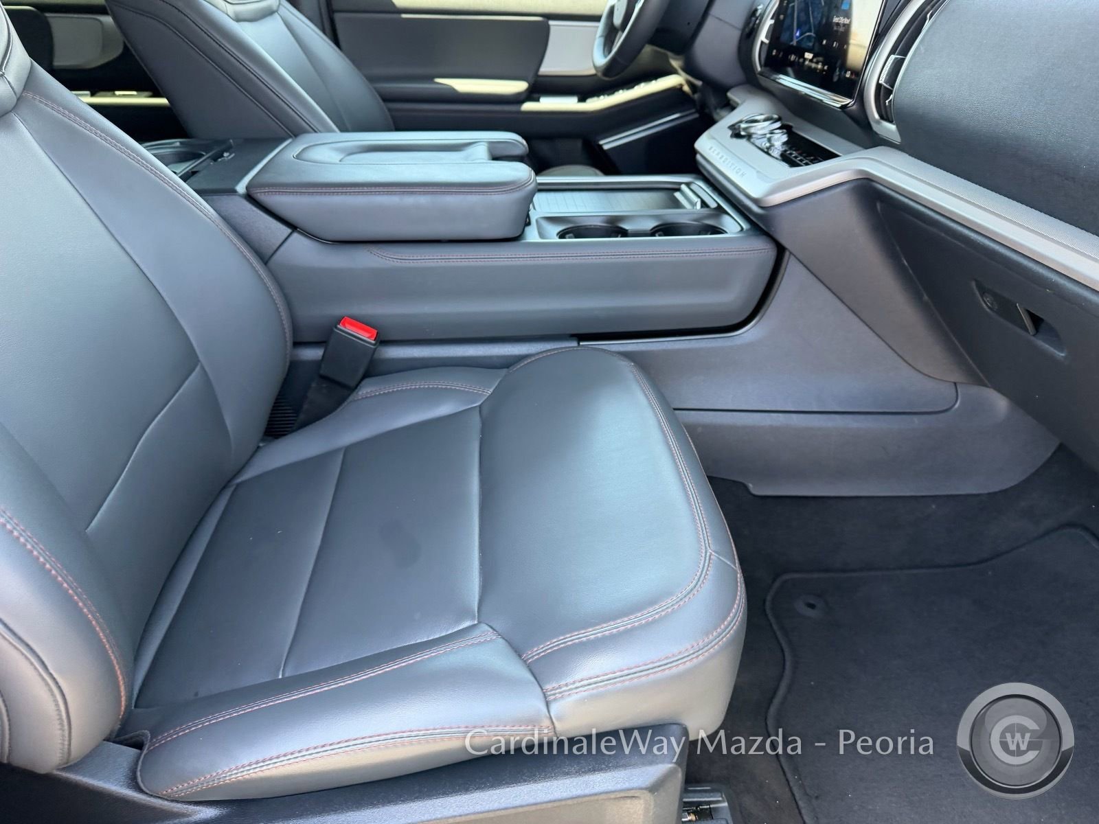 Used 2025 Ford Expedition Max Active AWD/4WD image 15