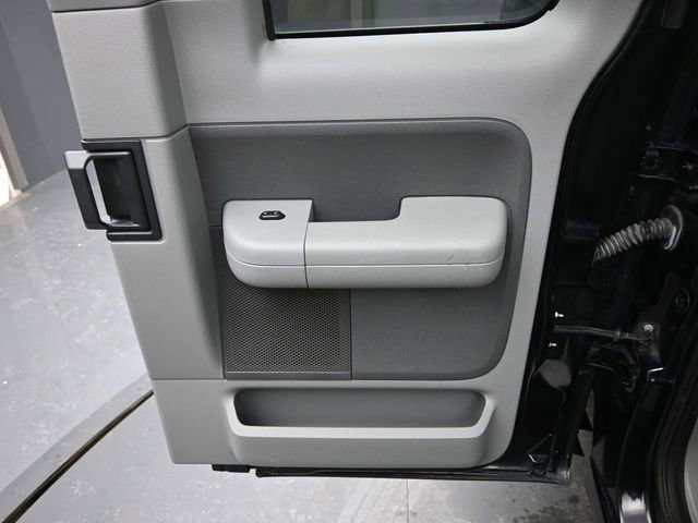 Used 2007 Ford F150 STX image 16