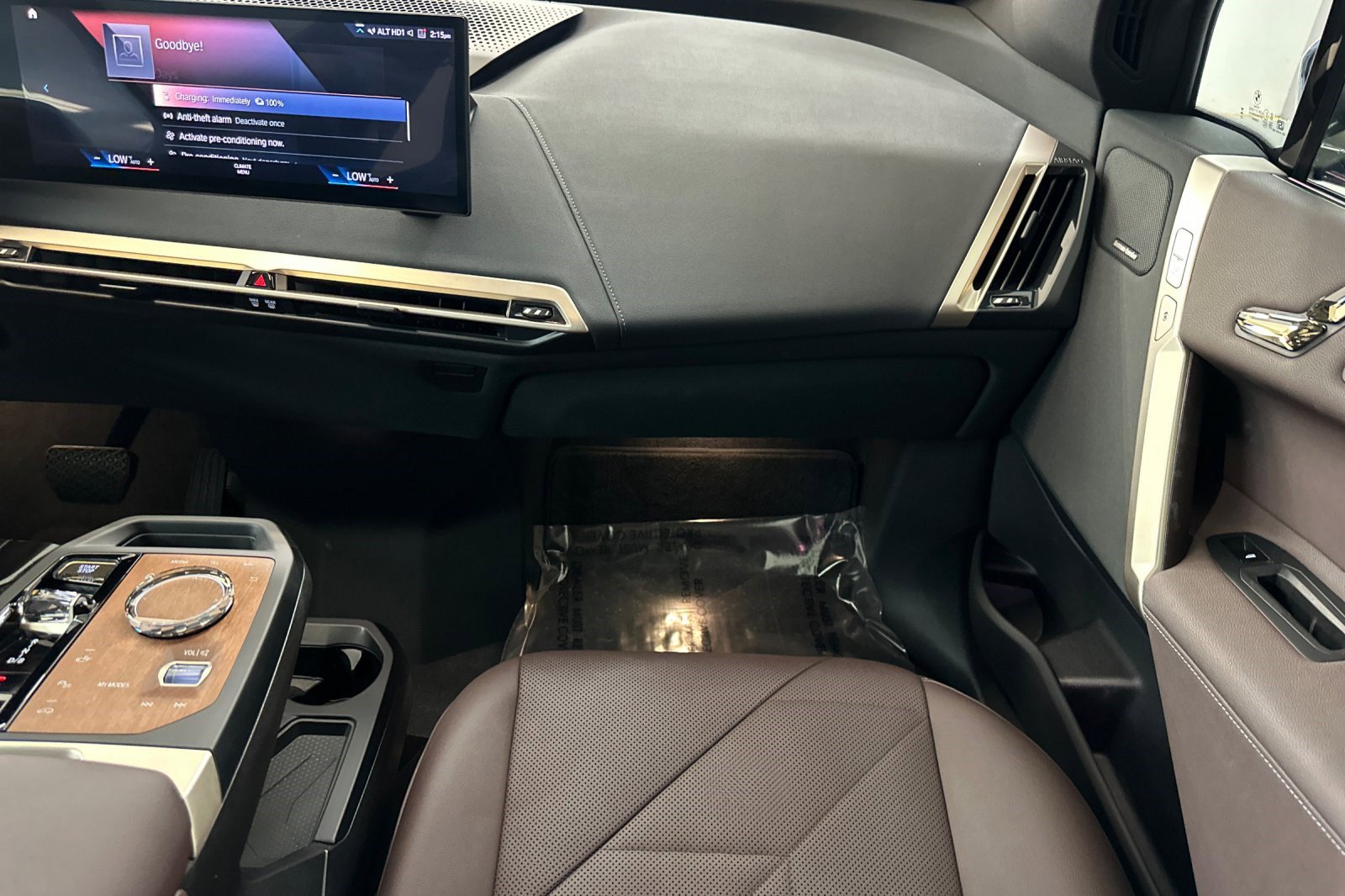 Used 2023 BMW iX xDrive50 w/ Premium Package image 30