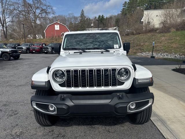 Certified 2025 Jeep Wrangler Unlimited Sahara w/ Safety Group AWD/4WD image 2