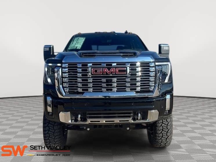 New 2025 GMC Sierra 2500 Denali w/ Denali Reserve Package AWD/4WD image 2