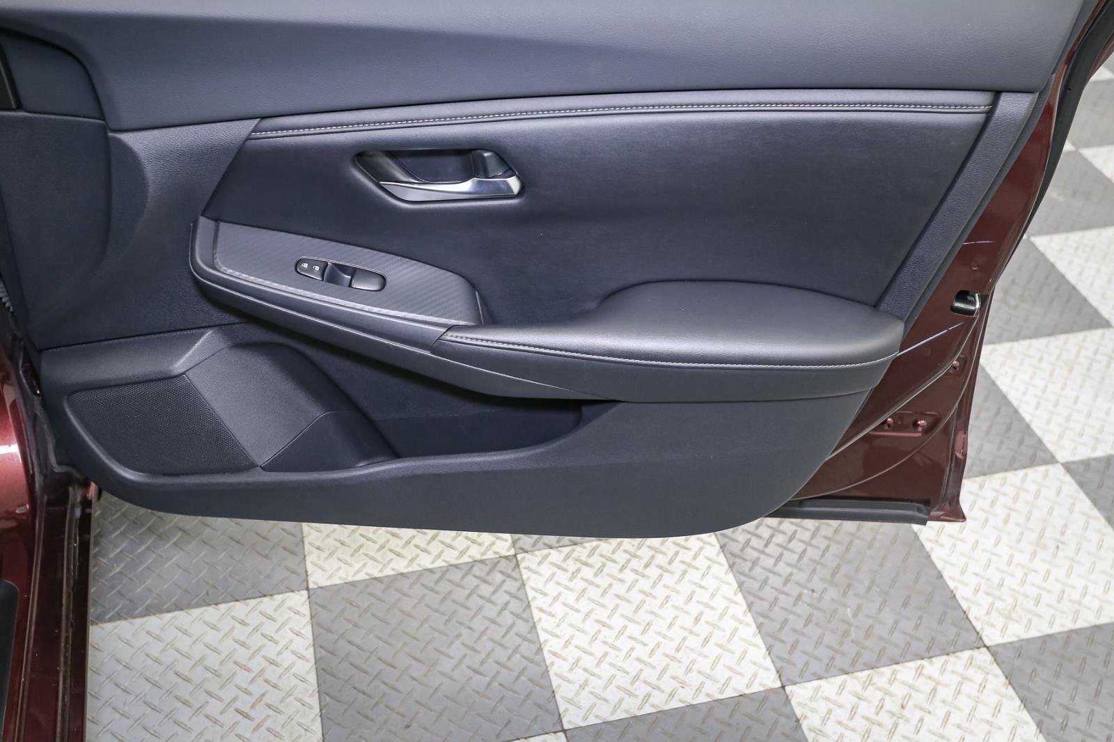 Used 2021 Nissan Sentra SV image 17