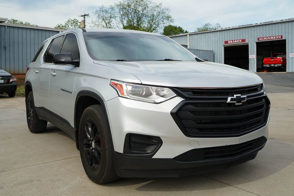 Used 2020 Chevrolet Traverse LS w/ LPO, Blackout Package image 35
