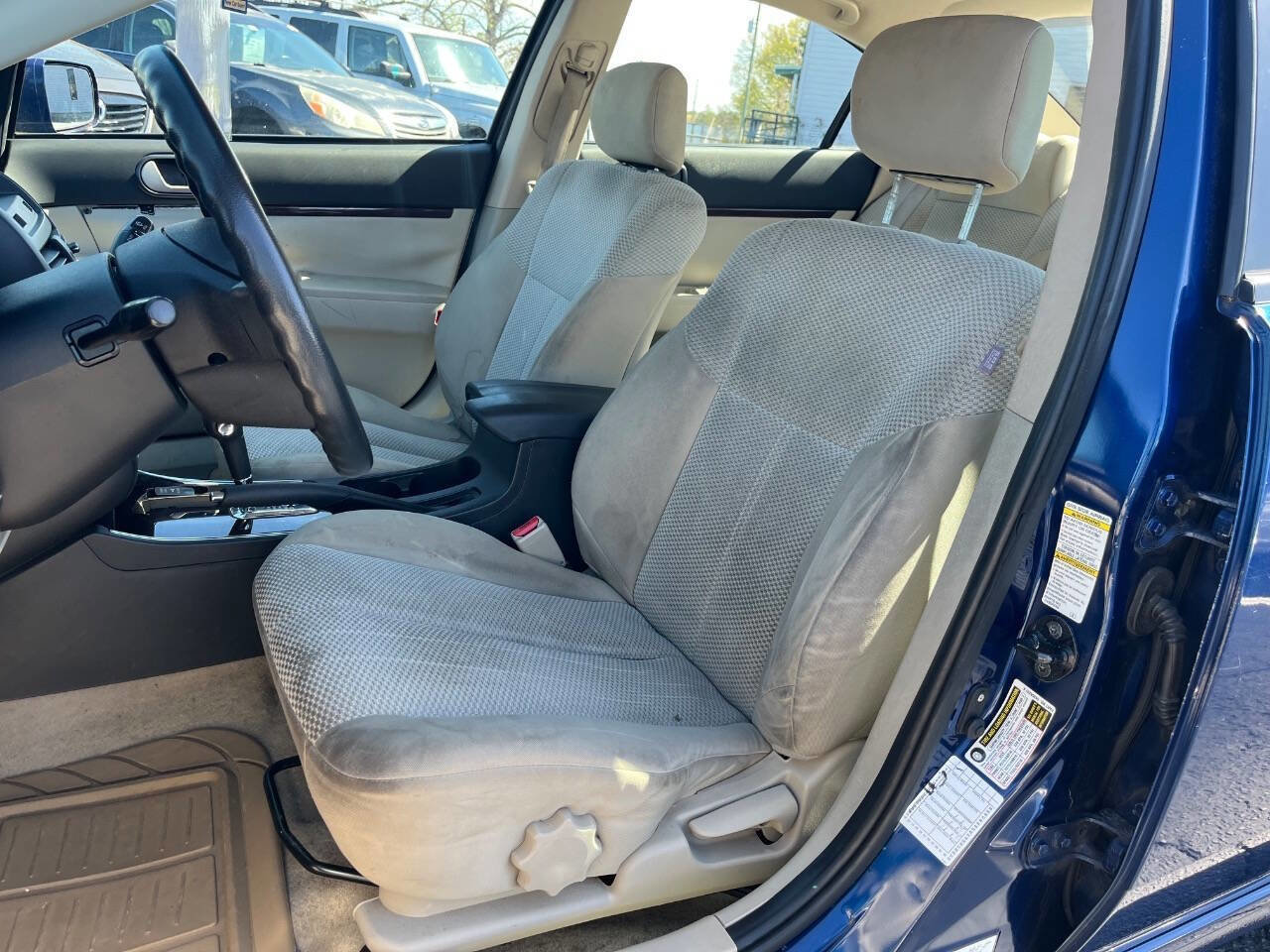 Used 2009 Mitsubishi Galant ES FWD image 8