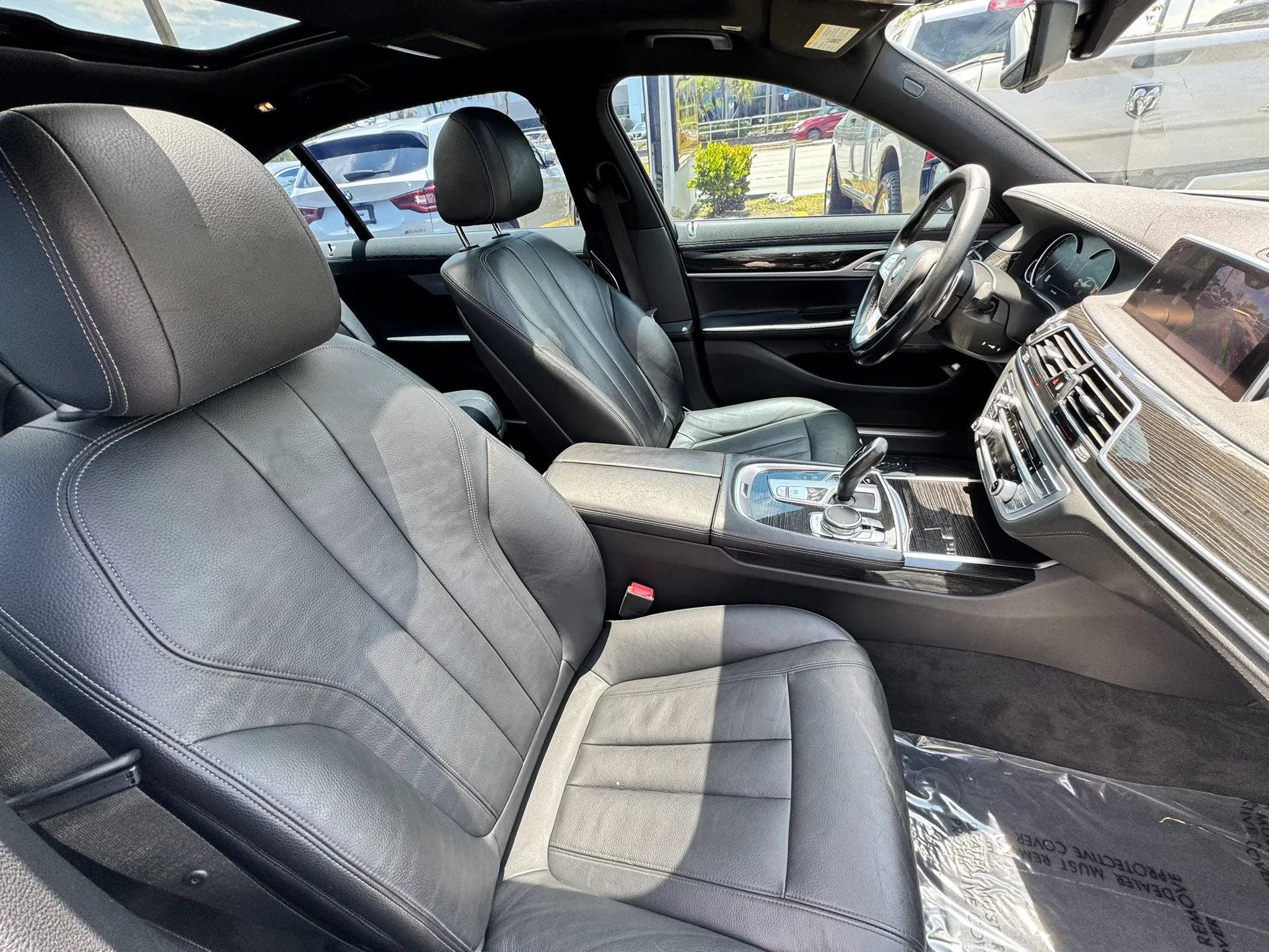 Used 2019 BMW 740i w/ M Sport Package RWD image 22