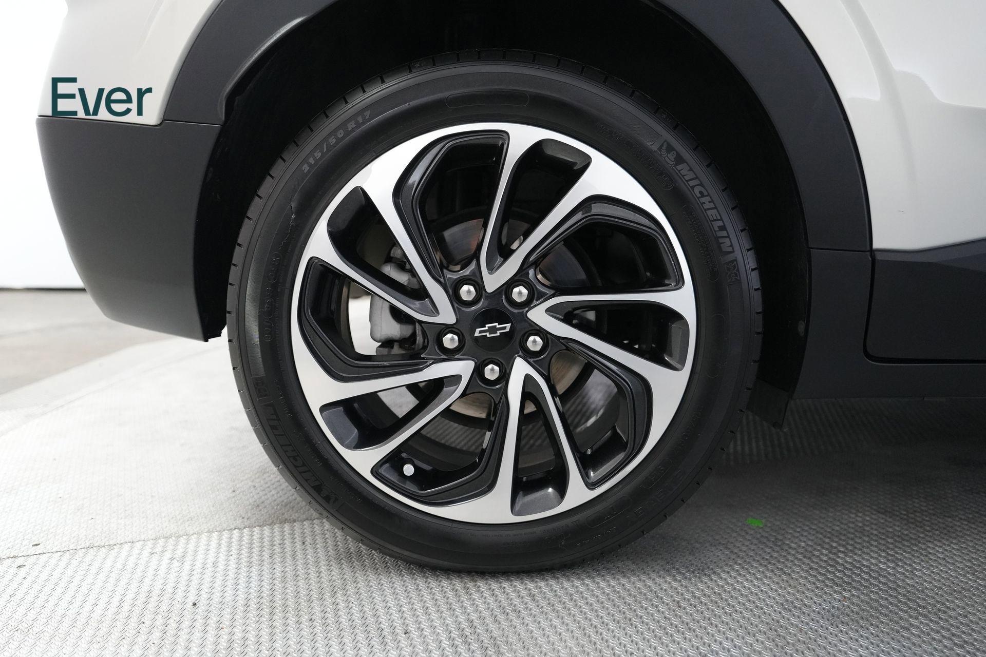 Used 2022 Chevrolet Bolt EUV Premier FWD image 22