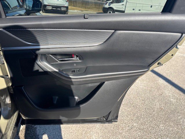 Used 2025 MAZDA CX-70 Plug-In Hybrid w/ Premium Plus image 34