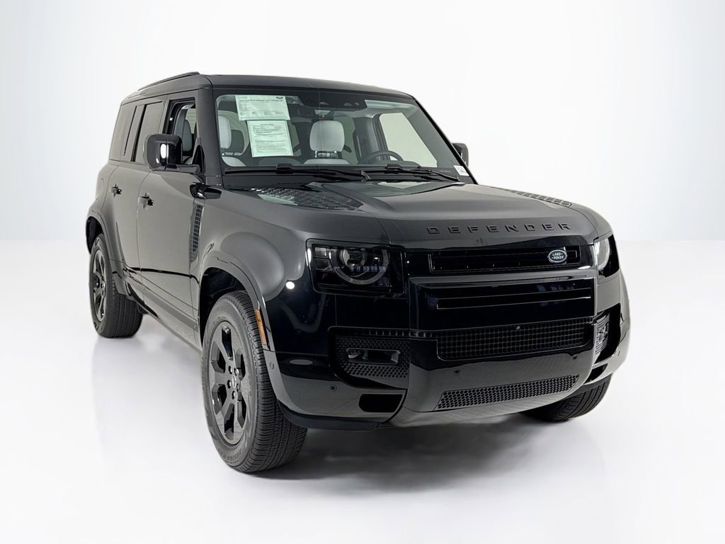 Used 2025 Land Rover Defender 110 X-Dynamic SE image 7