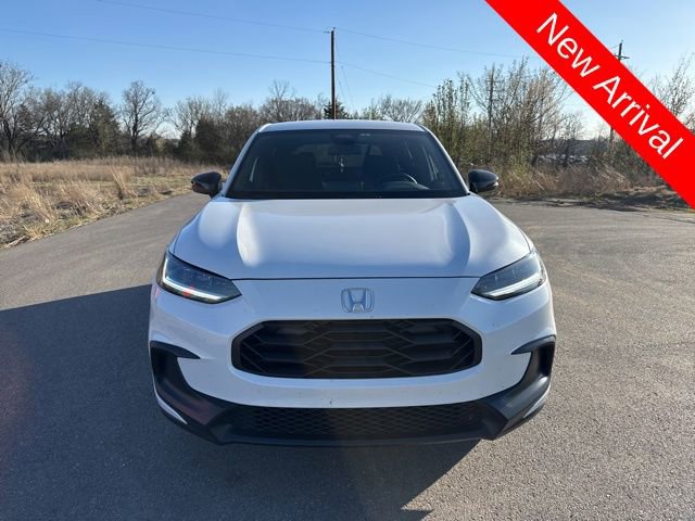 Used 2025 Honda HR-V Sport image 8
