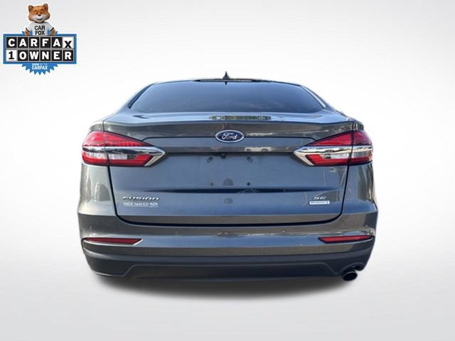 Used 2019 Ford Fusion SE FWD image 6
