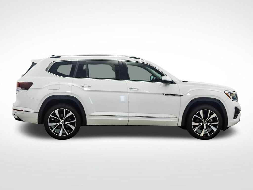 Used 2024 Volkswagen Atlas SEL Premium R-Line AWD/4WD image 6