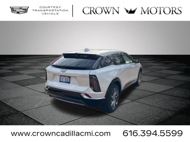 Used 2025 Cadillac Optiq Luxury 1 w/ LPO, Floor Liner Package image 14