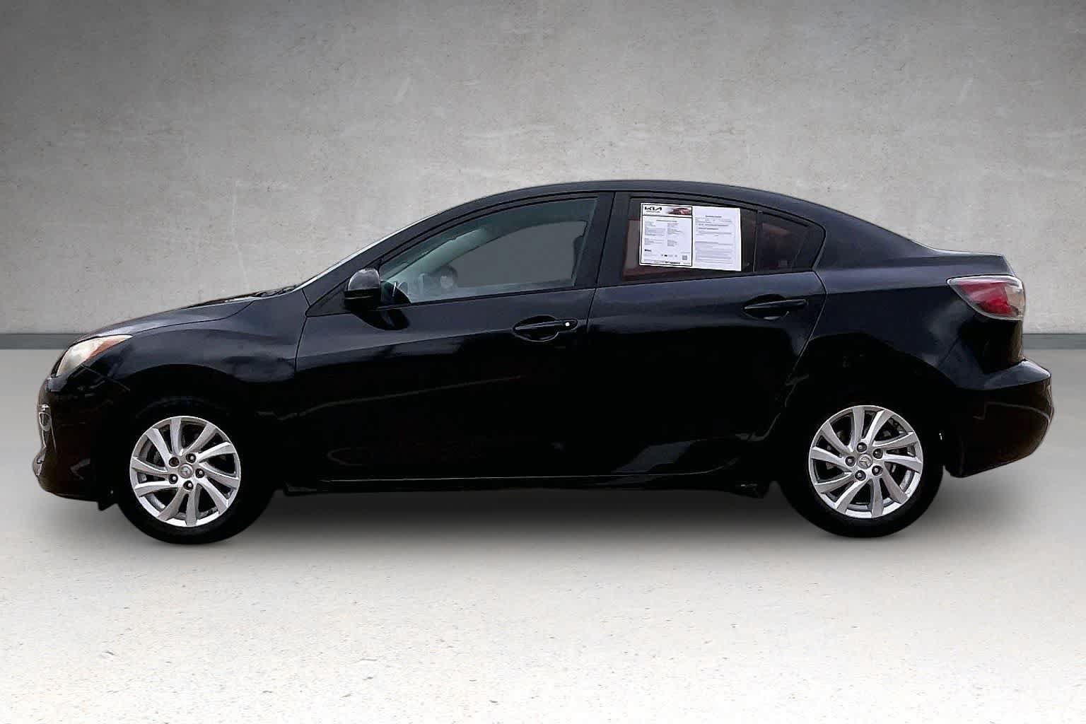 Used 2012 MAZDA MAZDA3 i Touring FWD image 3