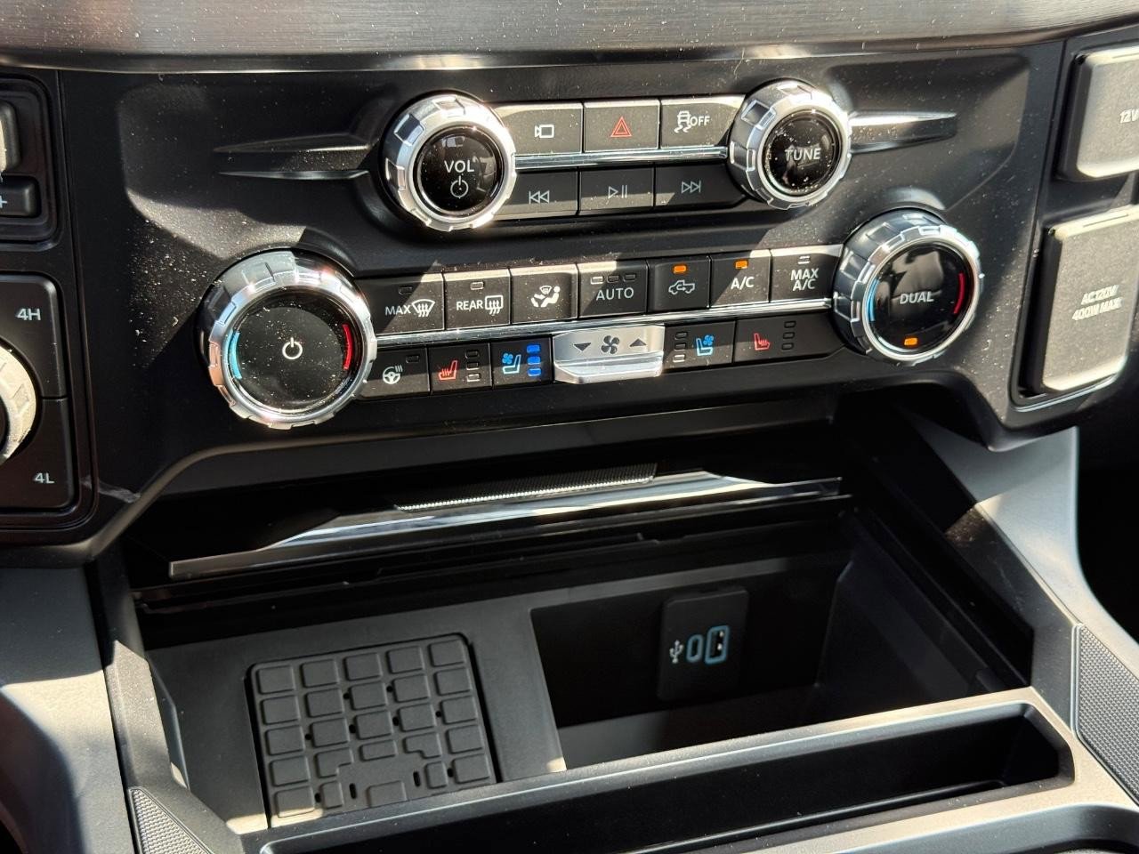 New 2026 Ford F350 Lariat image 18
