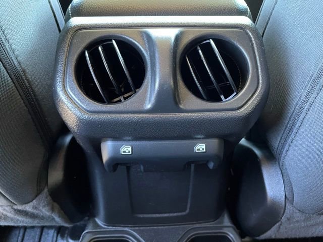 Used 2021 Jeep Gladiator Willys image 23